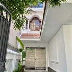 BIỆT THỰ TUYỆT ĐẸP ! Bán Biệt Thự Nguyễn Cảnh Dị ngay Sân Bay Quận Tân Bình. 13m x 20m. 3 Tầng + ST. Giá 36 Tỷ 800