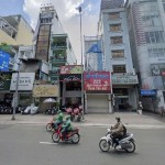 SIÊU VỊ TRÍ !  Bán nhà Mặt Tiền Nguyễn Thị Minh Khai Quận 3. 4,15m x 2m. 4 Tầng. HĐT 130tr/th. Giá 75 Tỷ