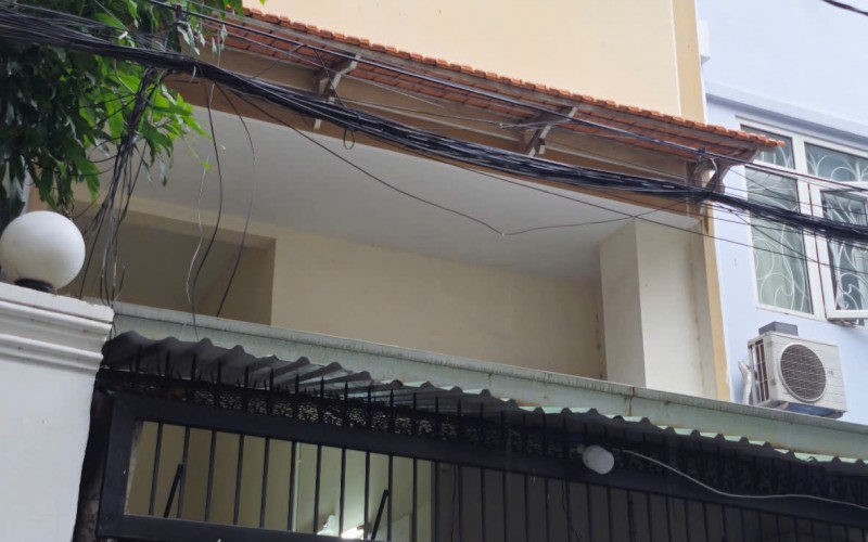 Bán CHDV ngay Mặt Tiền Bạch Đằng Quận Tân Bình. 5m x 25m .Gồm 21 Căn Hộ. Giá 35 Tỷ thương lượng