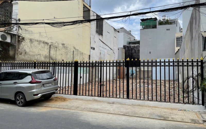 Bán khuôn đất xây dựng cao đường Bình Giã. DT: 12m x 35m. Giá: 50 tỷ (~90tr/m2)