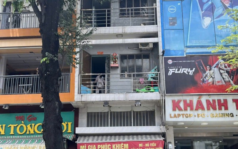 Bán nhà 2 MT đoạn 2 chiều Võ Văn Tần, Q3 - 4,5x12m, NH: 8m - 4 tầng - HĐT: 60tr/th - giá: 29 tỷ