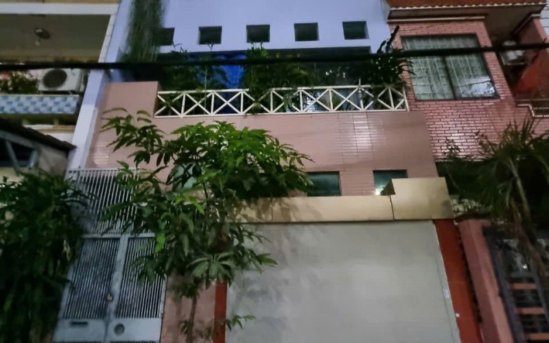 Bán Nhà Hẻm VIP HXH Điện Biên Phủ Quận 3. 5,7m x 13m. 3 Tầng + MCT. Giá 18 Tỷ