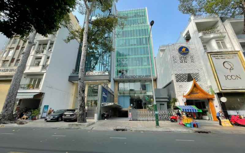 Bán tòa nhà 93 Cao Thắng, Quận 3(HDT: ĐH Hoa Sen thuê dài hạn, Giá thuê 850tr/th).12 tầng