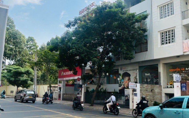 Beautifull ! Sản Phẩm Tìm Người Thương ! Bán nhà Mặt Tiền Phổ Quang P.2 Quận Tân Bình. 5m x 20m. Hầm 4 Tầng. HĐT 70tr/th. Giá 32 Tỷ 500