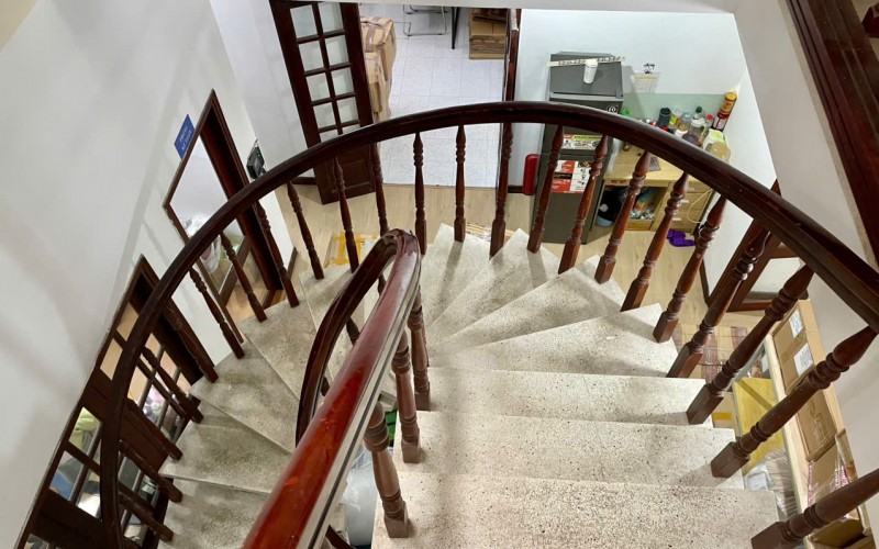 BIỆT THỰ TUYỆT ĐẸP ! Bán Biệt Thự Nguyễn Cảnh Dị ngay Sân Bay Quận Tân Bình. 13m x 20m. 3 Tầng + ST. Giá 36 Tỷ 800