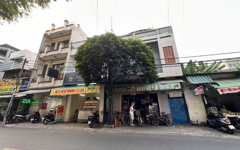 DÀNH CHO KHÁCH CÓ TẦM NHÌN ! Bán nhà Mặt Tiền Nguyễn Hồng Đào Quận Tân Bình. 6,4m x 20m nở hậu 6,8m - CTXD Cao - Giá 40 Tỷ