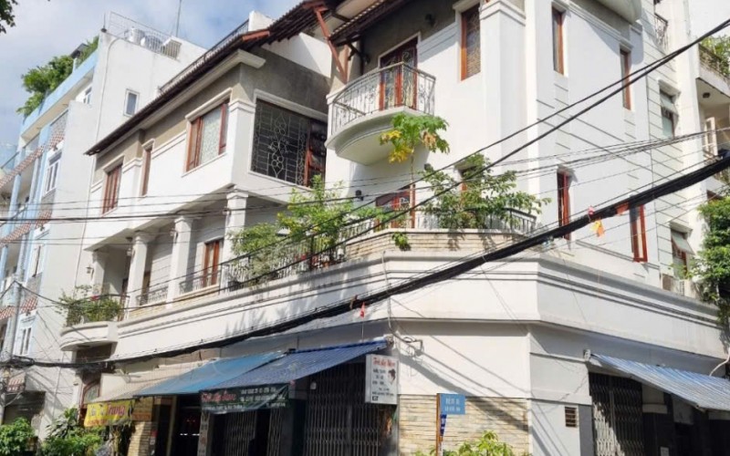 Giá Đầu Tư, ngay Hoàng Hoa Thám, 8.7x18m. 4 tầng, chỉ 35 tỷ, Mua Thôi