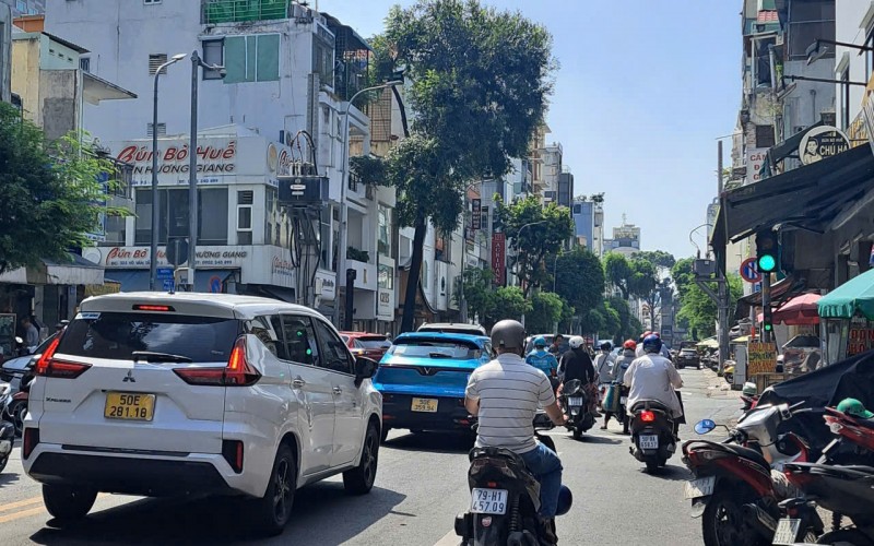 HÀNG HIẾM ! Bán nhà 3 Mặt Tiền Võ Văn Tần Quận 3. 4 Tầng. Đoạn Cực Đẹp. Giá 29 Tỷ 500