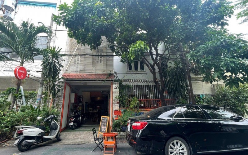 Khuôn đất đẹp ! Phù Hợp Xây Dựng Mới. Bán nhà Hẻm VIP Nguyễn Trọng Tuyển Quận Phú Nhuận. 7,5m x 18m. 3 Tầng. Giá 50 Tỷ