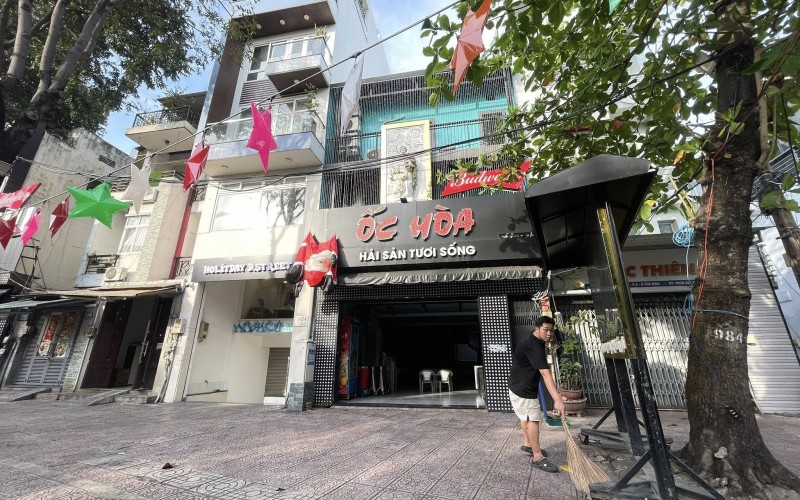 MẶT TIỀN ĐẸP ! Bán nhà Mặt Tiền 1432 Trường Sa Quận Tân Bình. 6m x 20m. 3 Tầng. HĐT 100tr/th. Giá 52 Tỷ