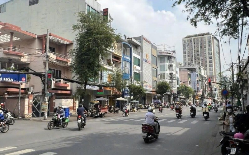 Mặt tiền Nguyễn Gia Trí vị trí đẹp. 8x20m. giá chỉ 78 tỷ