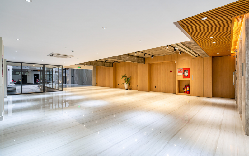 Mặt Tiền thương hiệu / Số 352-354 Lê Văn Sỹ / 7 x 24m / HĐT: 70tr/tháng /