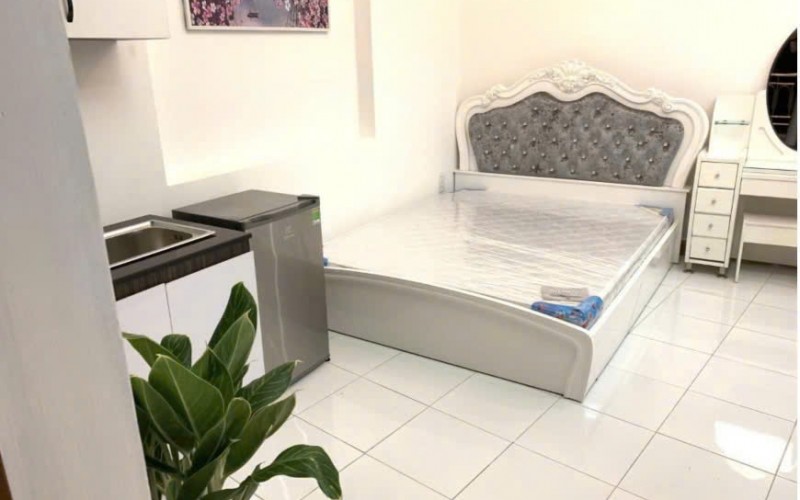 MỜI ANH CHỊ DỪNG CHÂN ! Bán CHDV ngay Mặt Tiền Cách Mạng Tháng 8 Quận 3. 9m x 10m. 5 Tầng + Lửng + MCT. HĐT 120tr/th. Giá 36 Tỷ