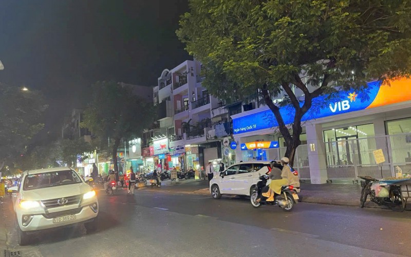 SIÊU ĐẮC ĐỊA LÊ VĂN SỸ QUẬN 3, 15X27M GIÁ HẠ CÒN 169 TỶ. HĐT: 376TR/ THÁNG