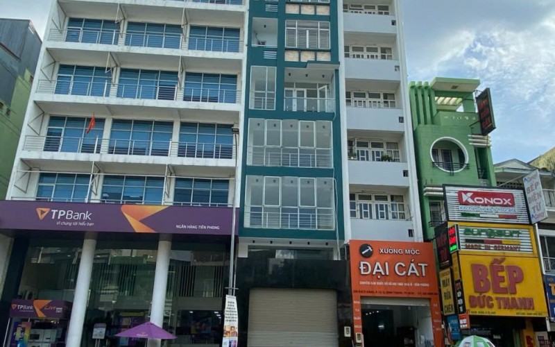 SIÊU HOA HẬU ! Bán nhà Mặt Tiền Bạch Đằng Quận Bình Thạnh. 5,5m x 19m. 8 Tầng Chót Vót. Giá 51 Tỷ