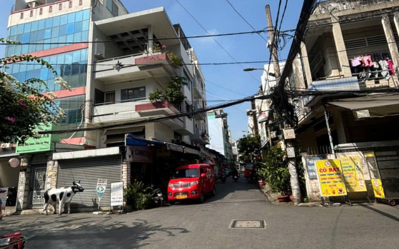 SUPPER ! Bán Toà Nhà CHDV Đẳng Cấp ngay Trương Công Định Quận Tân Bình. 8m x 18m. 4 Tầng. 16 CHDV. 70tr/th. Giá 26 Tỷ thương lượng