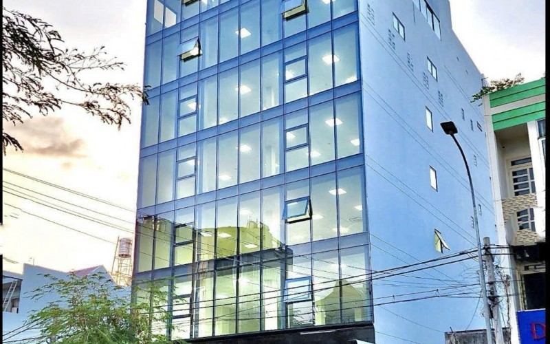 Tòa Nhà Văn Phòng Phạm Văn Bạch, 7 tầng, HĐT 360 tr, Giá 99 tỷ