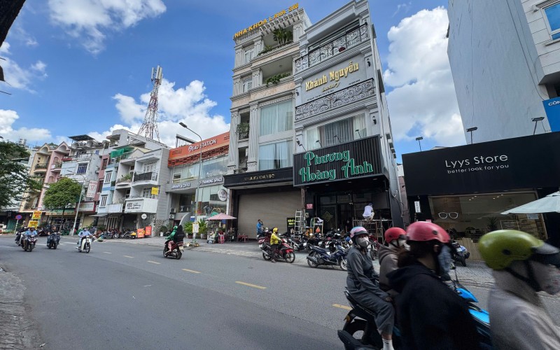 VỊ TRÍ HOT ! Bán Nhà Góc 2 Mặt Tiền Nguyễn Thái Bình Quận Tân Bình. 5m x 15,2m 3 Tầng. Giá 23 Tỷ