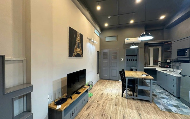 XEM NGAY ! Bán Toà CHDV Dòng Tiền Cao Cấp ngay Xuân Diệu P.4 Quận Tân Bình. 8m x 20m. 9 Tầng ( Thang máy). PCCC đầy đủ. Thu Nhập 220tr/th. Giá 55 Tỷ